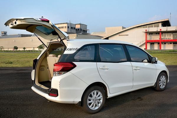2014 Honda Mobilio review, test drive 2014 Honda Mobilio review, test drive